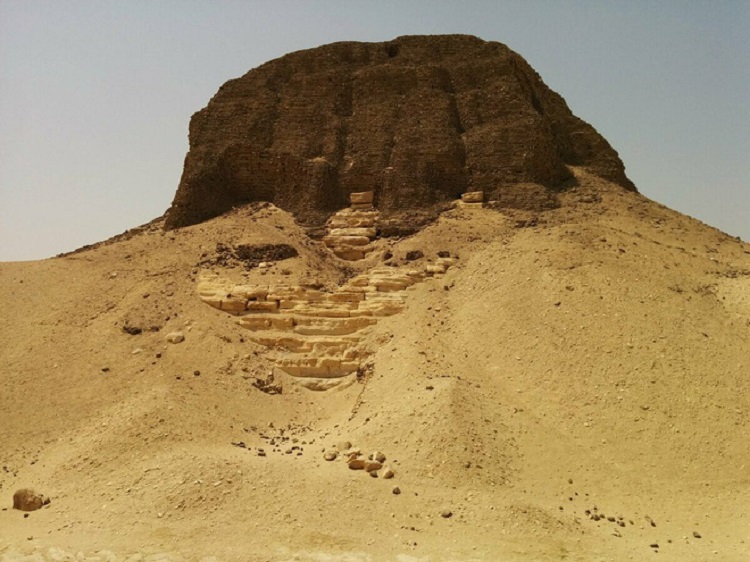 Phát hiện "Kim tự tháp nổi" bí ẩn nhất thế giới gần 4000 năm bị khóa chặt